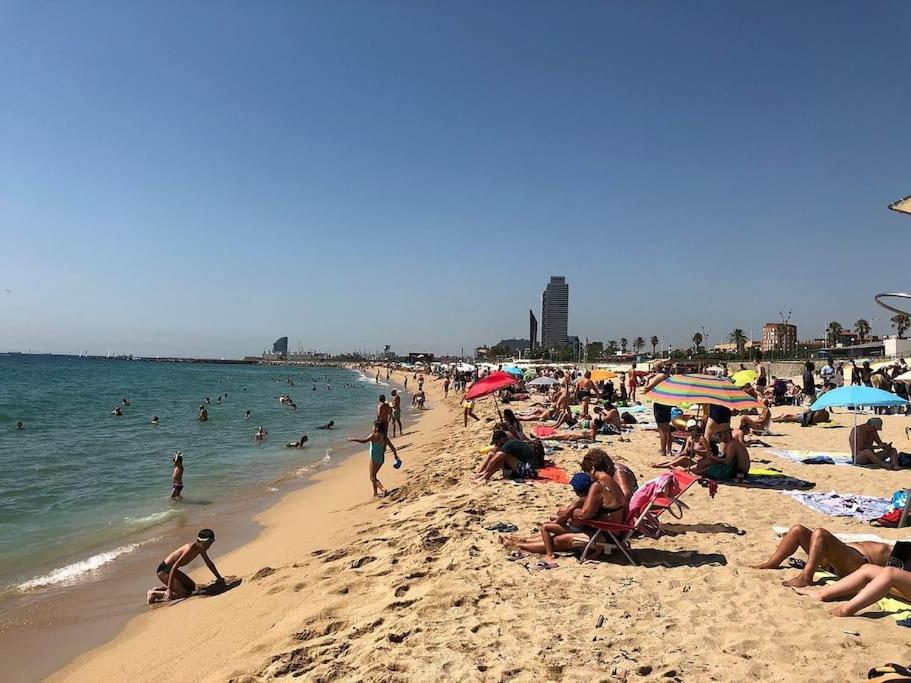 Superflat Near Beach 15' Center Sant Adria de Besos Exterior foto