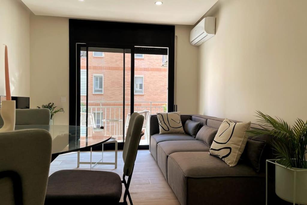 Superflat Near Beach 15' Center Sant Adria de Besos Exterior foto